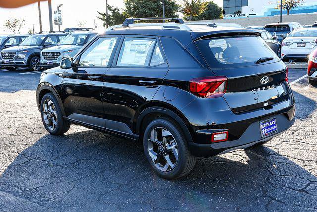 New 2026 Hyundai Venue SEL FWD image 4