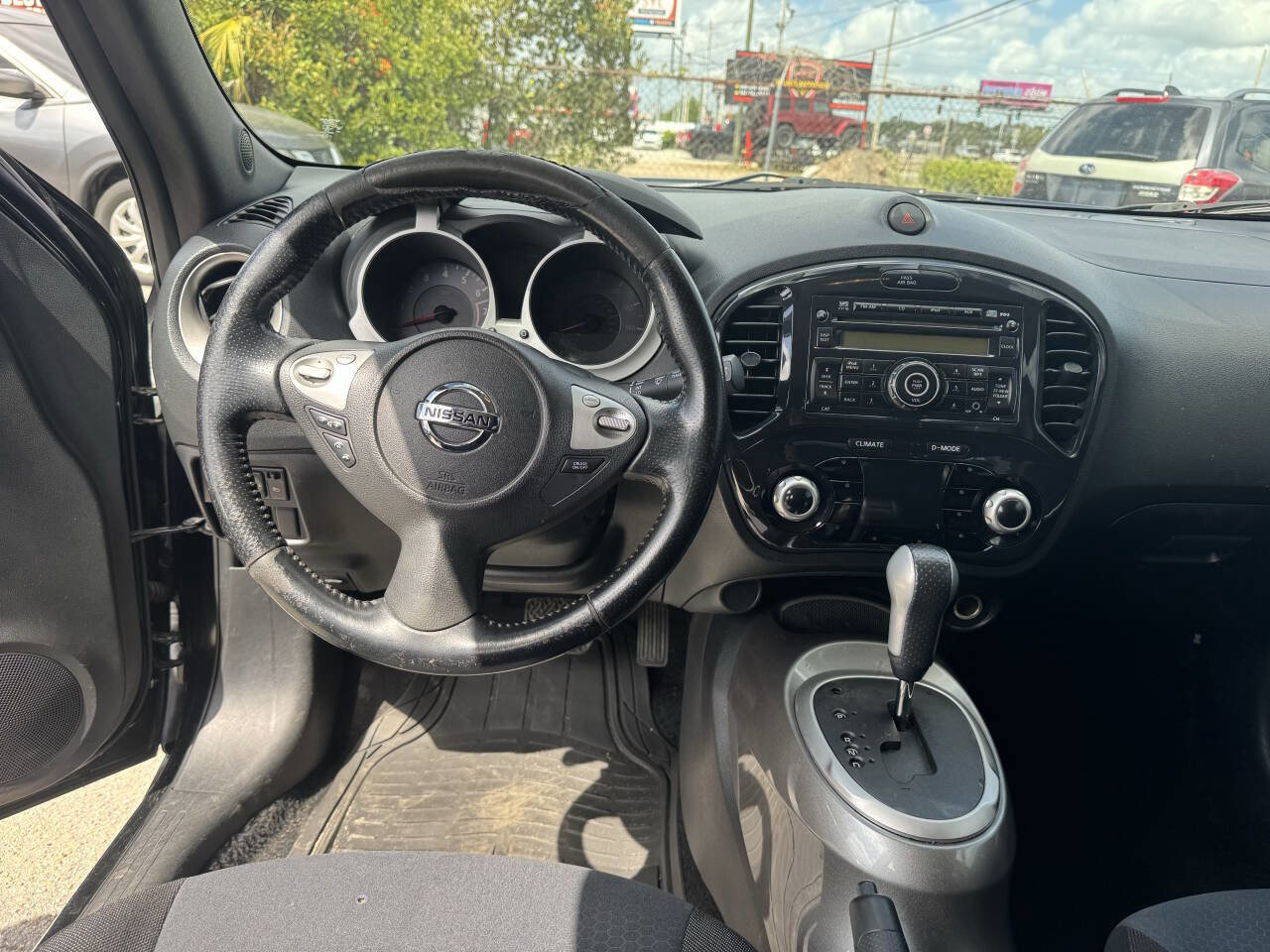 Used 2014 Nissan Juke SV FWD image 15