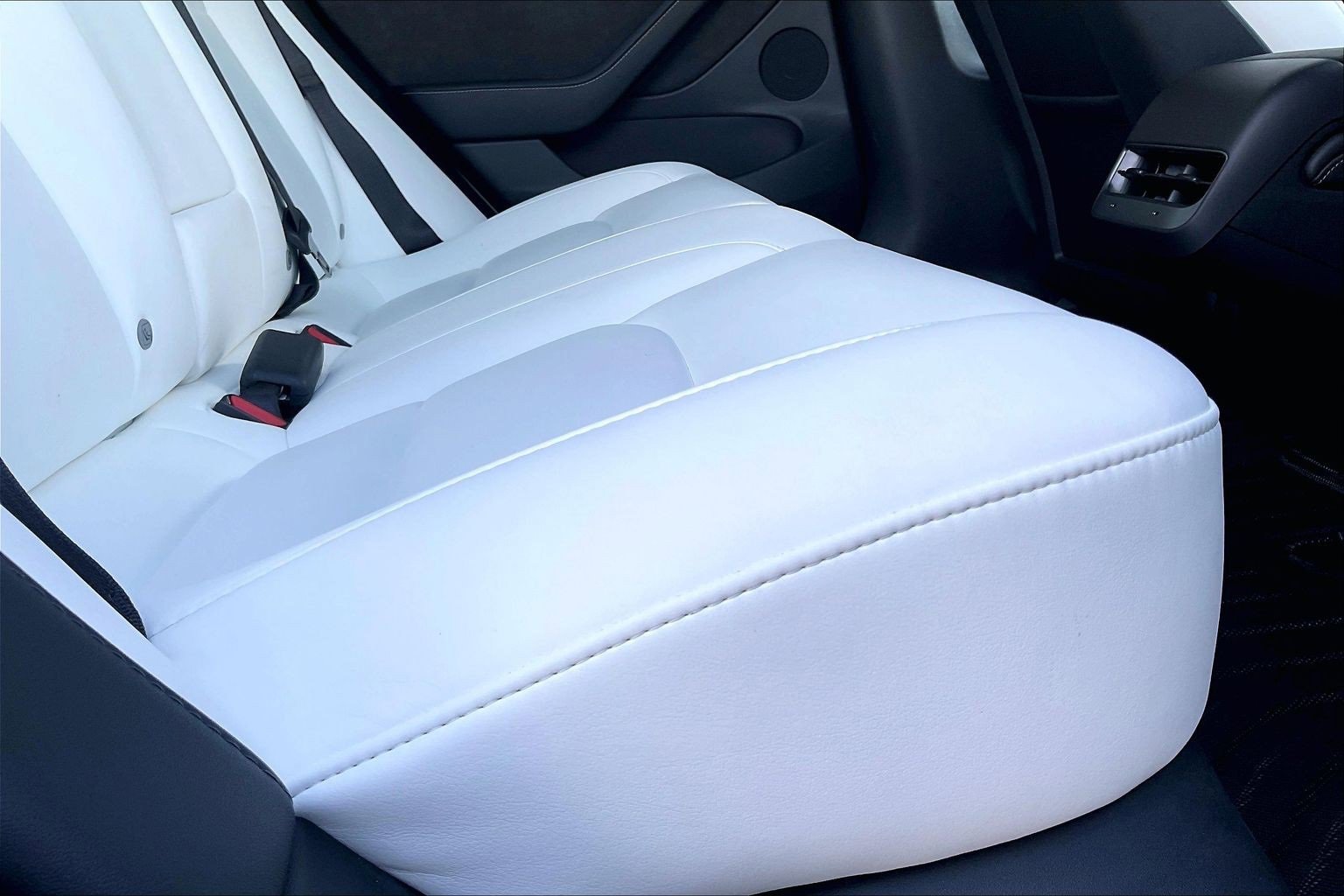 Used 2023 Tesla Model 3 Long Range image 17