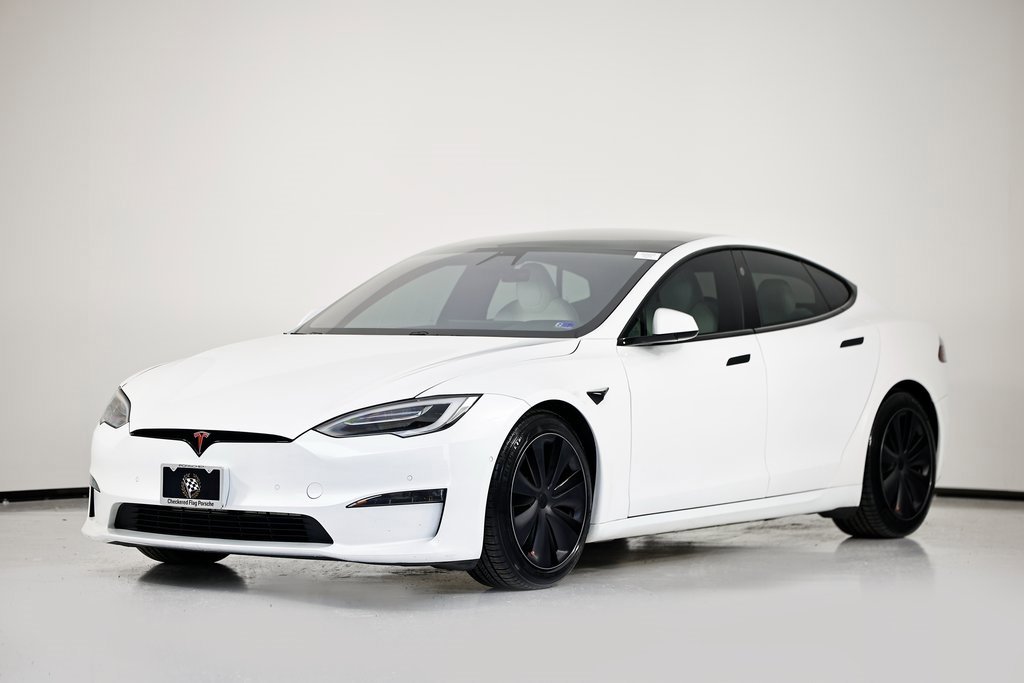 Used 2022 Tesla Model S Plaid image 1