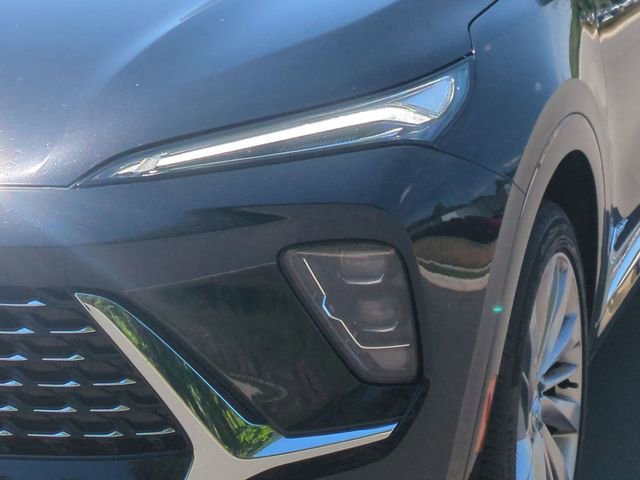 Used 2025 Buick Envision Avenir AWD/4WD image 17