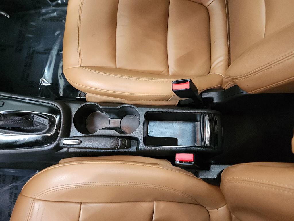 Used 2018 Buick Encore Essence FWD image 21