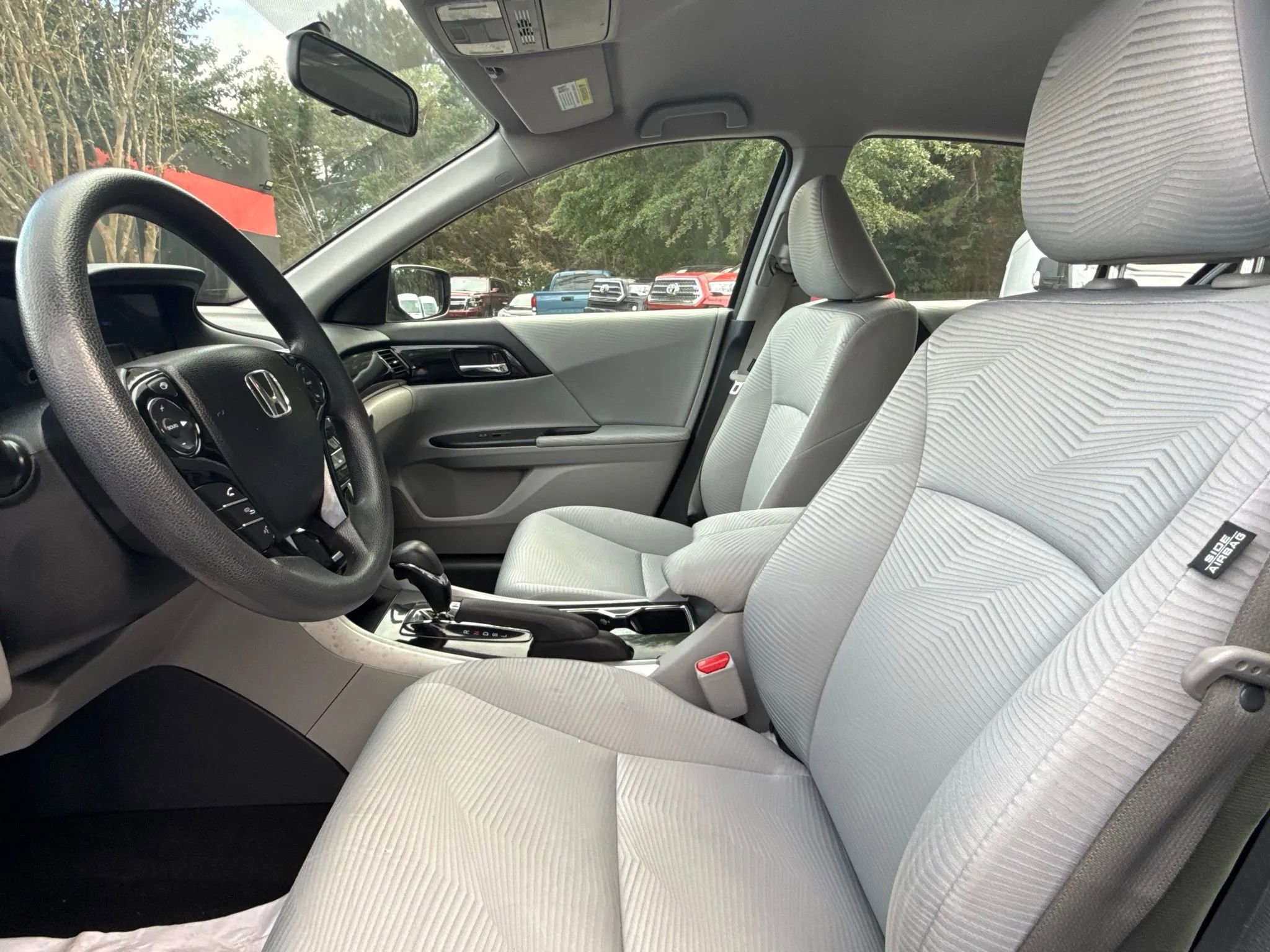 Used 2016 Honda Accord LX image 16