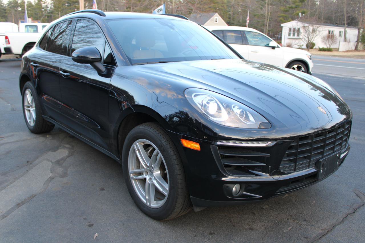 Used 2017 Porsche Macan S image 3