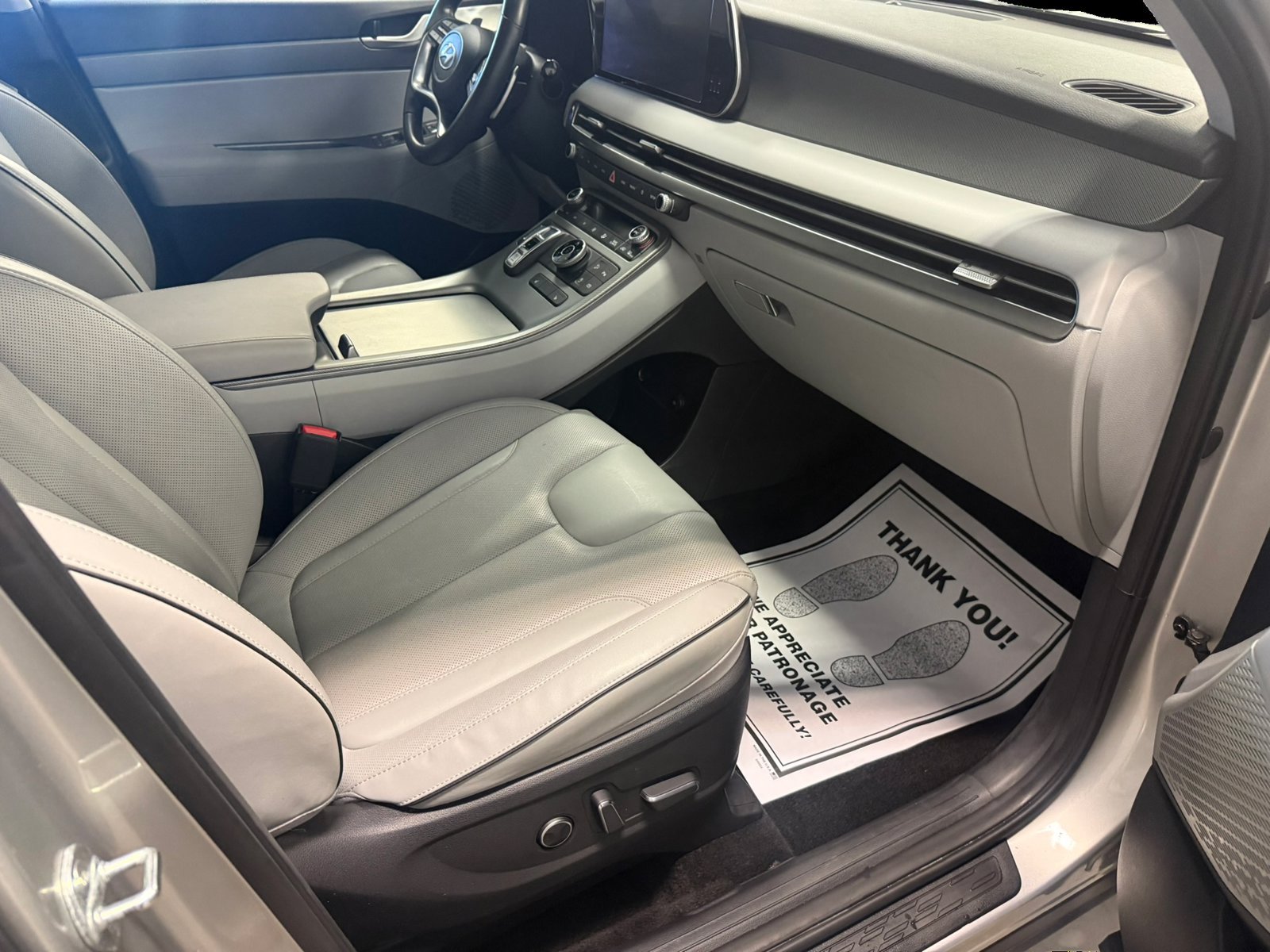 Used 2024 Hyundai Palisade SEL AWD/4WD image 32