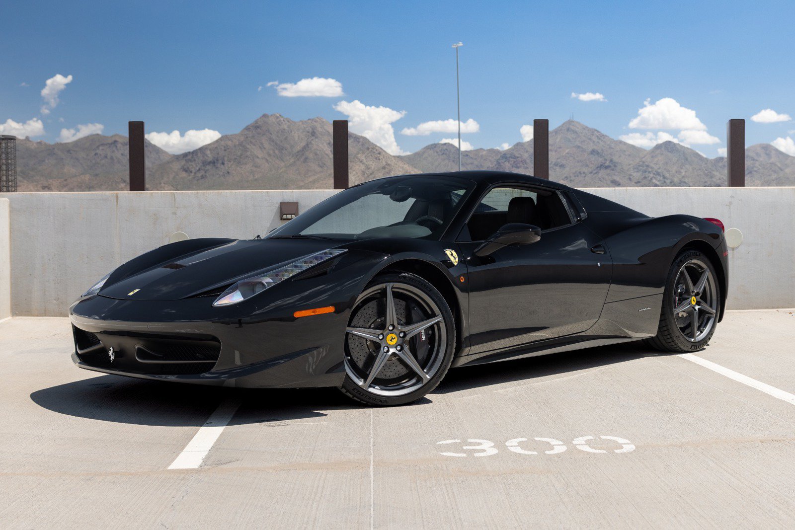 Used 2012 Ferrari 458 Spider RWD image 2