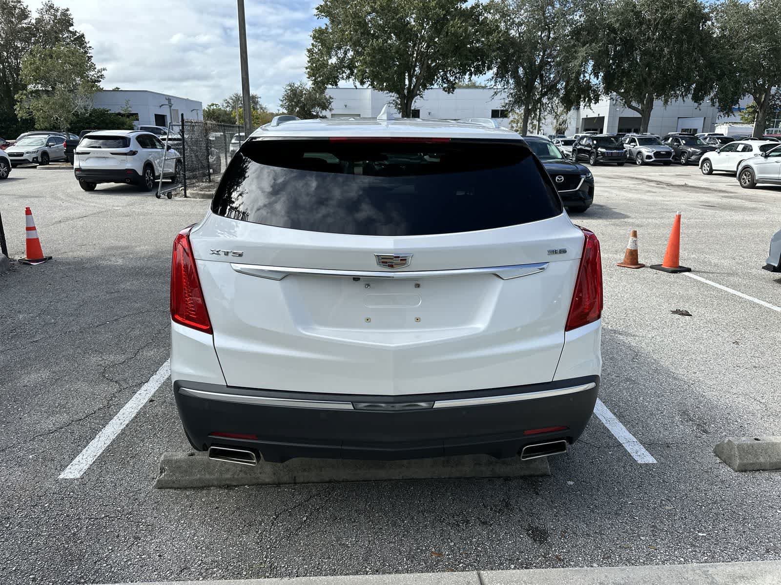 Used 2017 Cadillac XT5 Luxury FWD image 7