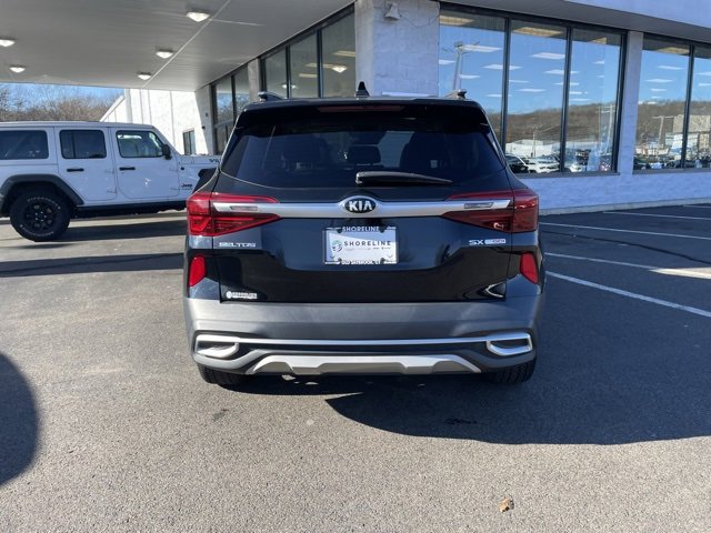 Used 2021 Kia Seltos SX w/ SX Sunroof Package image 6