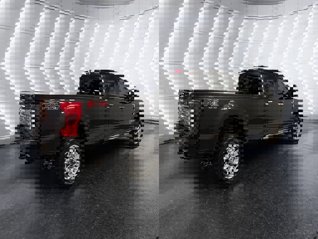 Used 2019 Ford F350 Platinum w/ Platinum Ultimate Package image 4