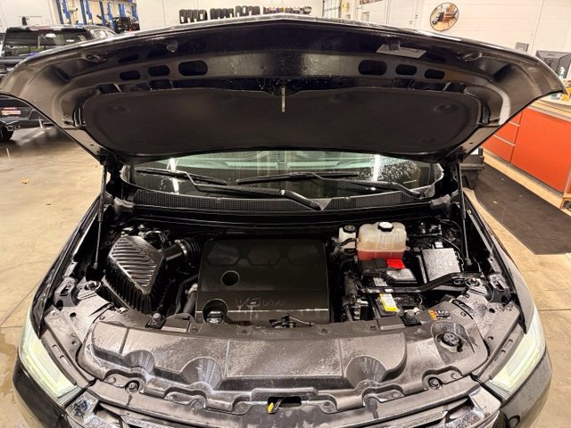 Used 2023 Chevrolet Traverse LT w/ LPO, Floor Liner Package FWD image 24