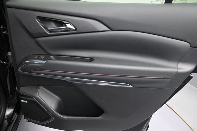 Used 2024 Chevrolet Traverse RS w/ LPO, Floor Liner Package AWD/4WD image 32