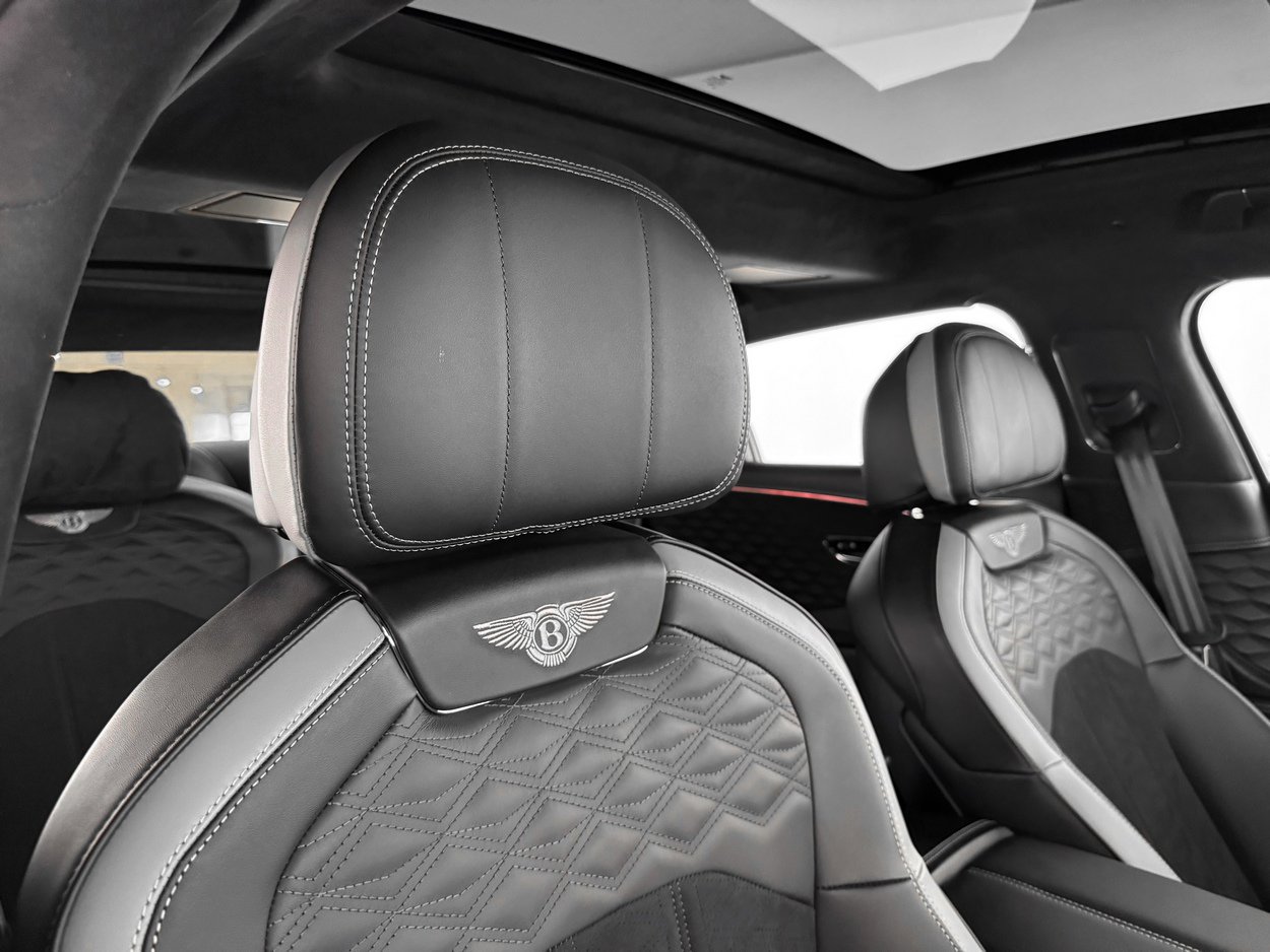 New 2025 Bentley Flying Spur Plug-In Hybrid AWD/4WD image 29