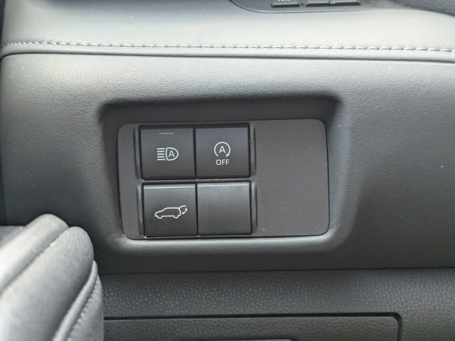 Used 2023 Toyota Highlander XLE AWD/4WD image 27