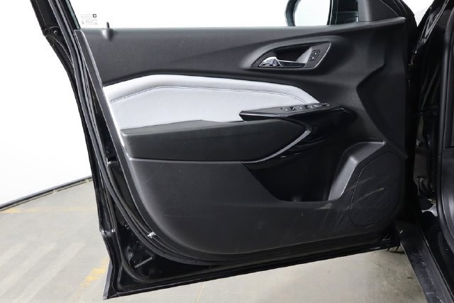 Used 2026 Chevrolet Trax LT FWD image 17