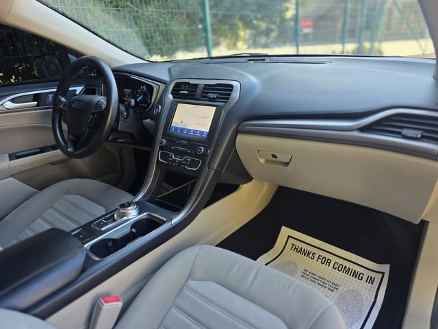 Used 2020 Ford Fusion SE image 37