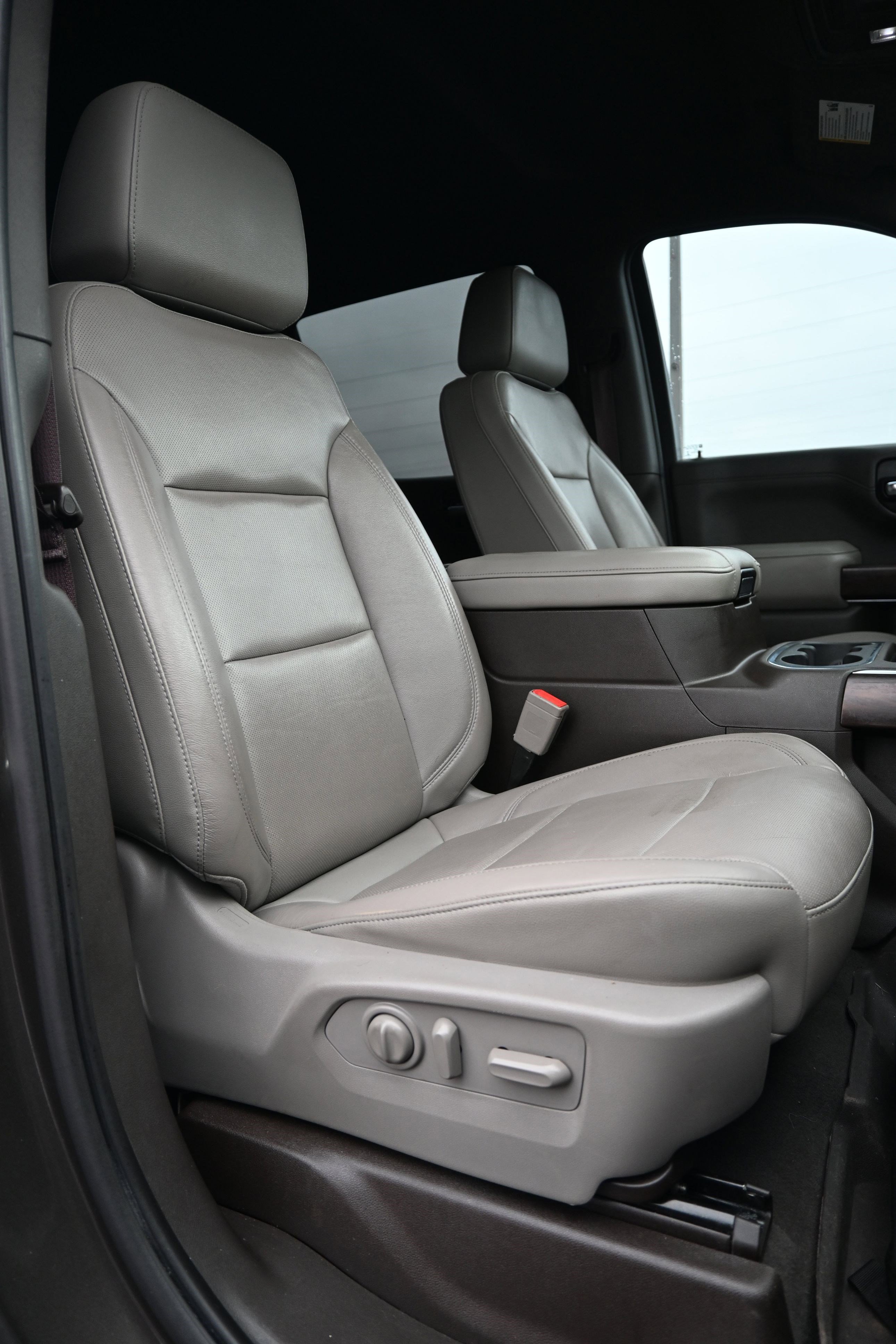 Used 2019 GMC Sierra 1500 SLT w/ SLT Premium Plus Package image 33