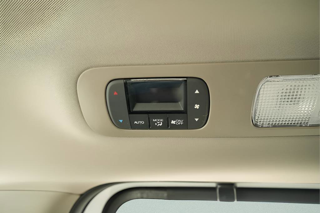 Used 2023 Honda Odyssey Elite image 24