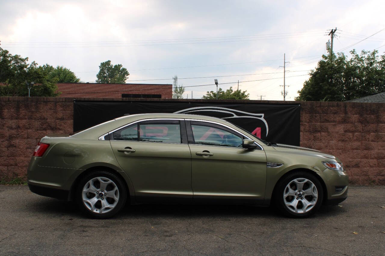 Used 2012 Ford Taurus SEL FWD image 6