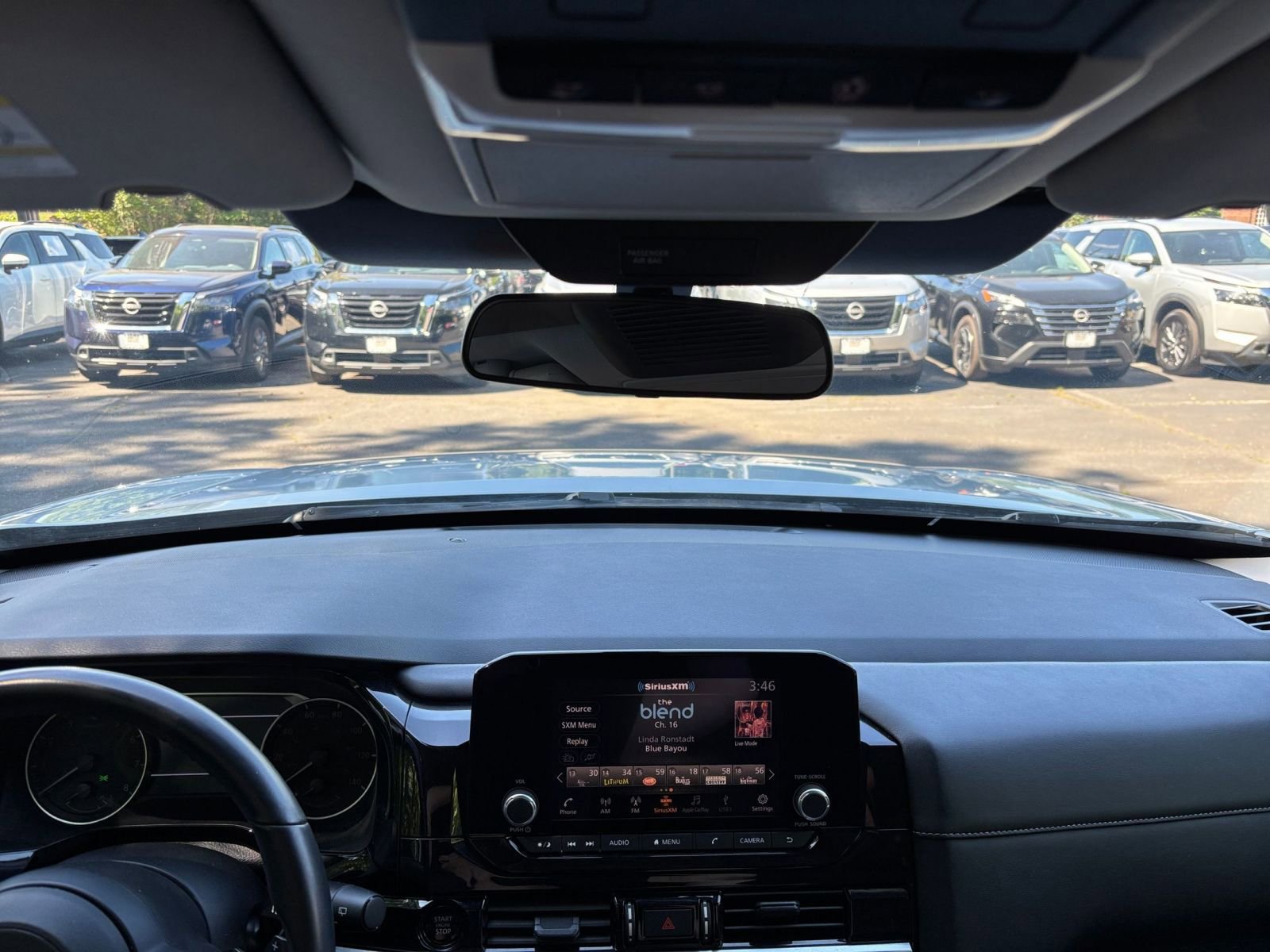 Used 2025 Nissan Pathfinder SV AWD/4WD image 36