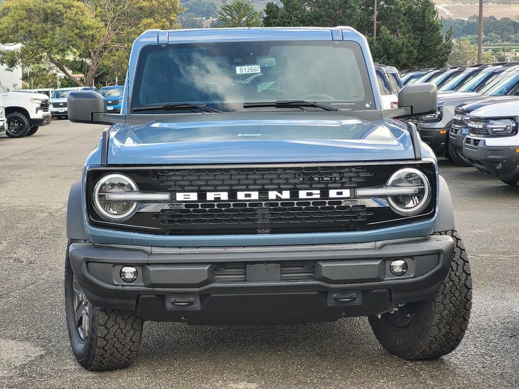 New 2025 Ford Bronco Outer Banks w/ Black Appearance Package AWD/4WD image 3