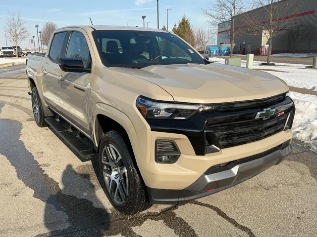 Used 2023 Chevrolet Colorado Z71 w/ Z71 Convenience Package 2 image 2