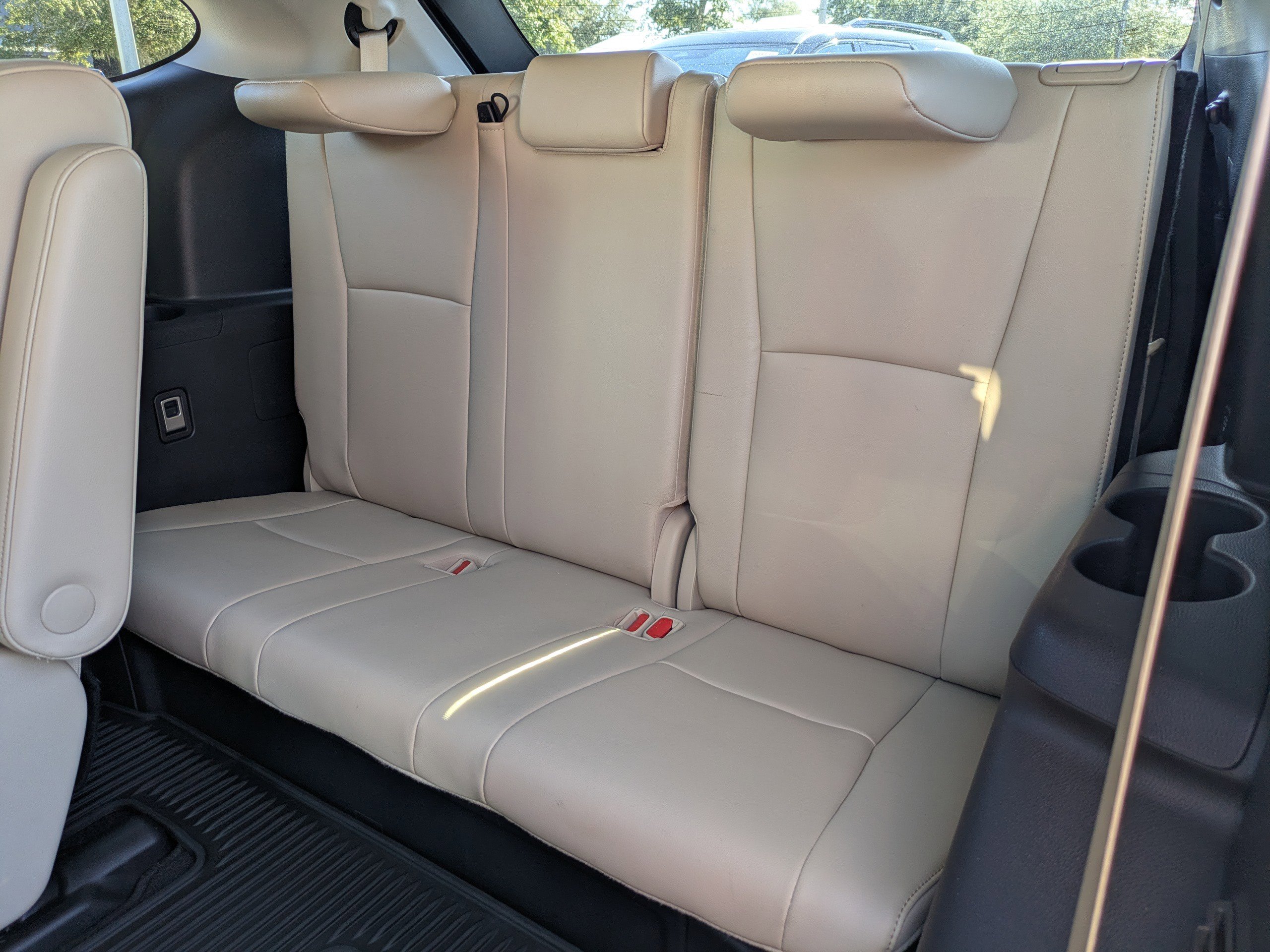 Used 2021 Toyota Highlander Platinum image 16