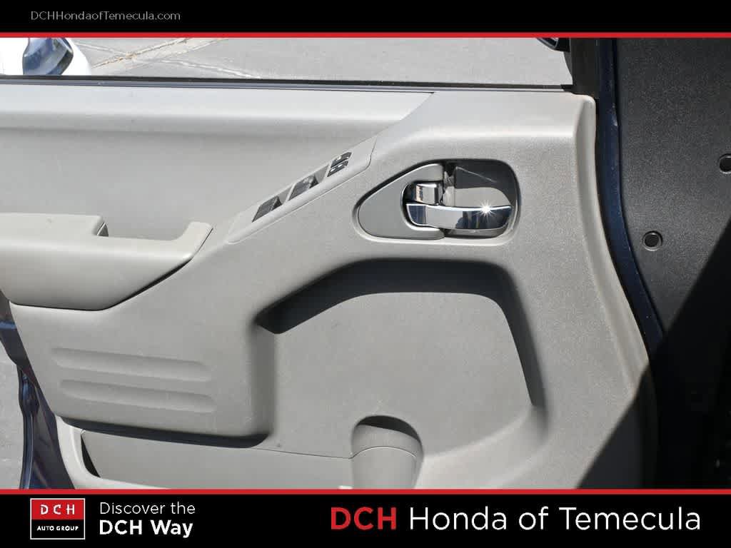 Used 2019 Nissan Frontier SV RWD image 16