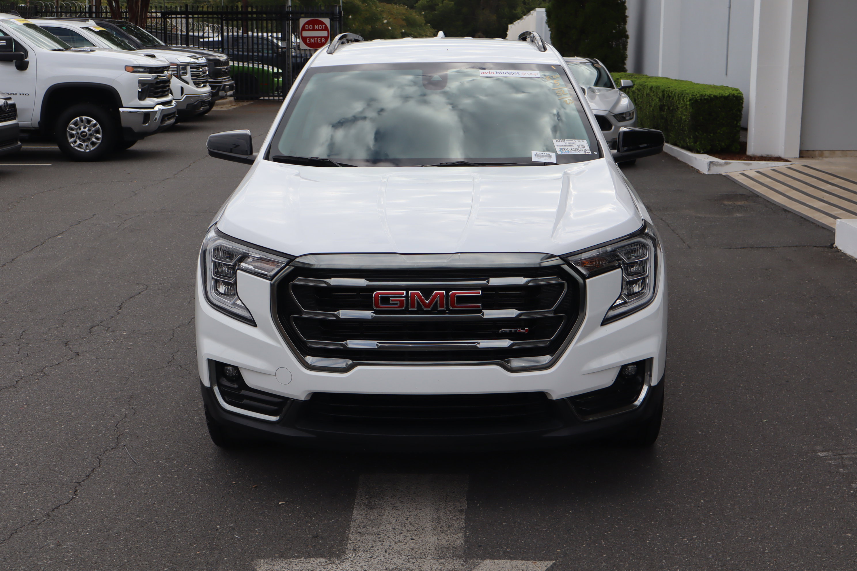 Certified 2023 GMC Terrain AT4 image 3