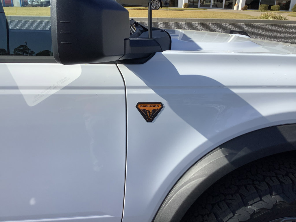 New 2025 Ford Bronco Badlands image 9