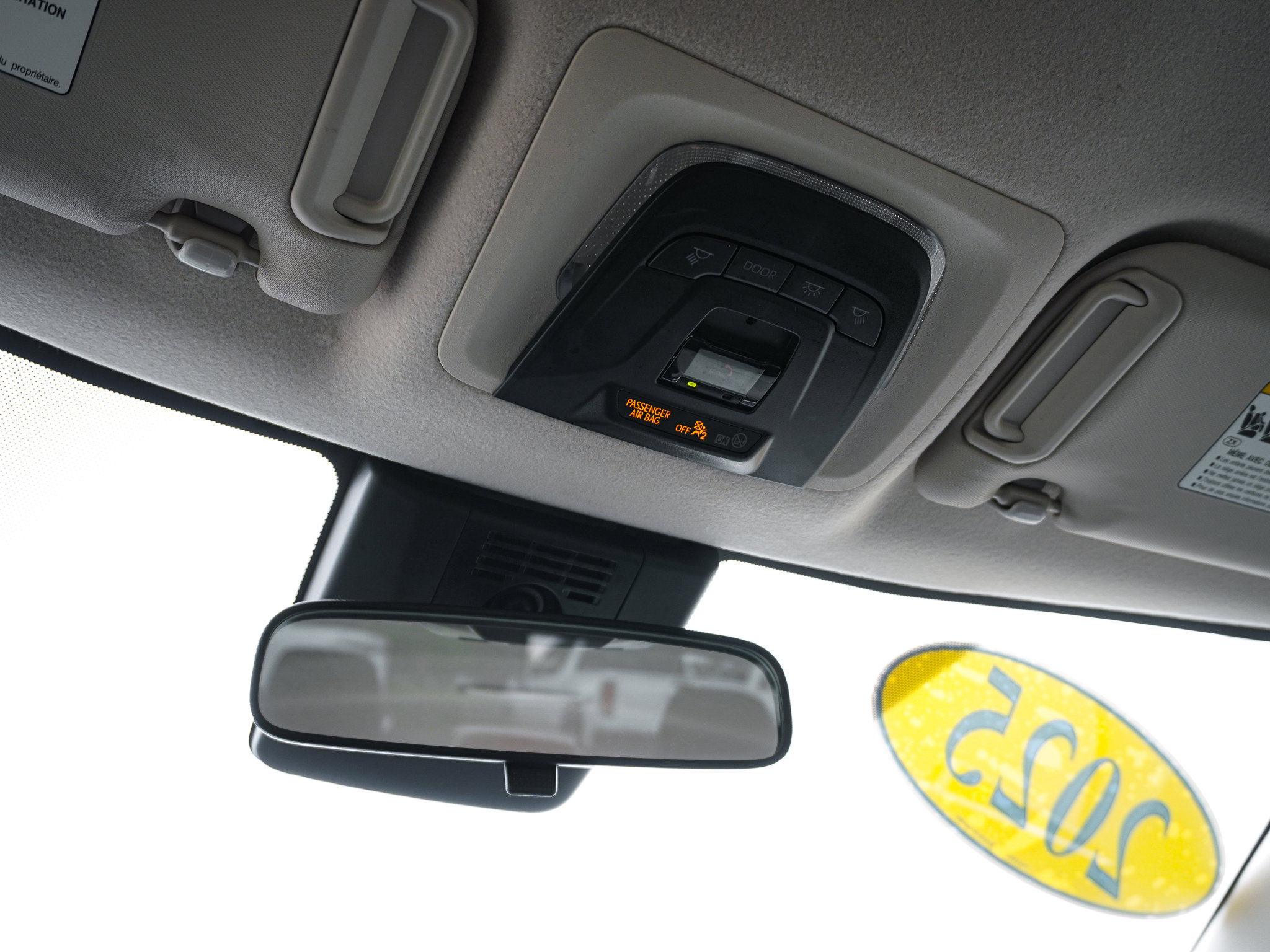 Used 2025 Toyota Corolla LE FWD image 28