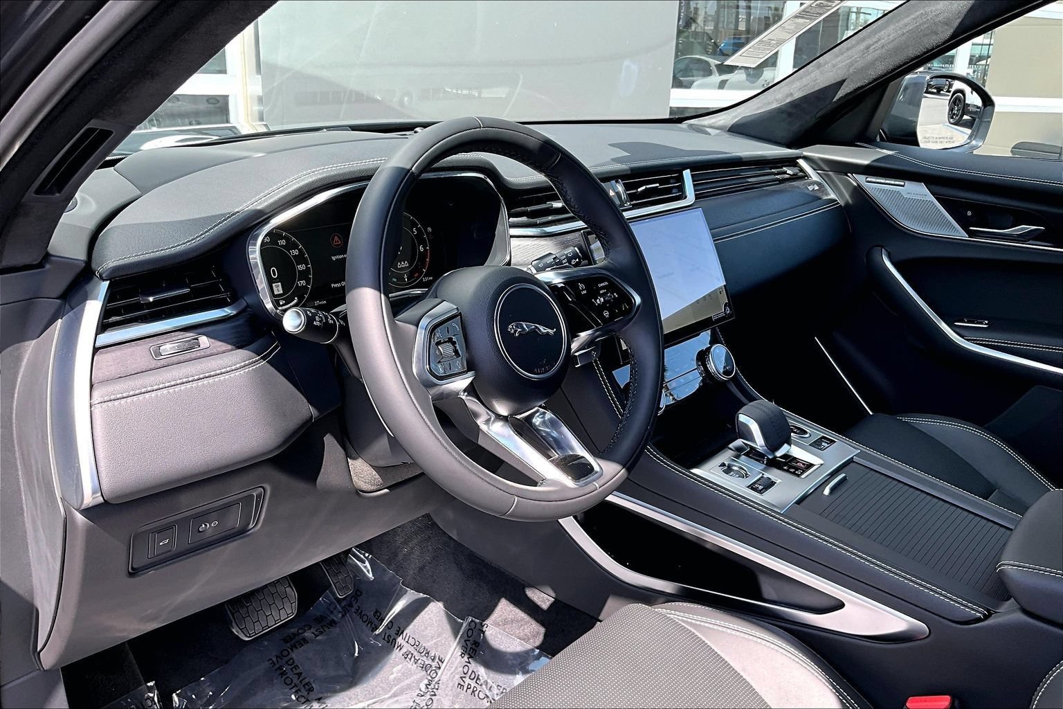 New 2026 Jaguar F-PACE R-Dynamic S AWD/4WD image 6
