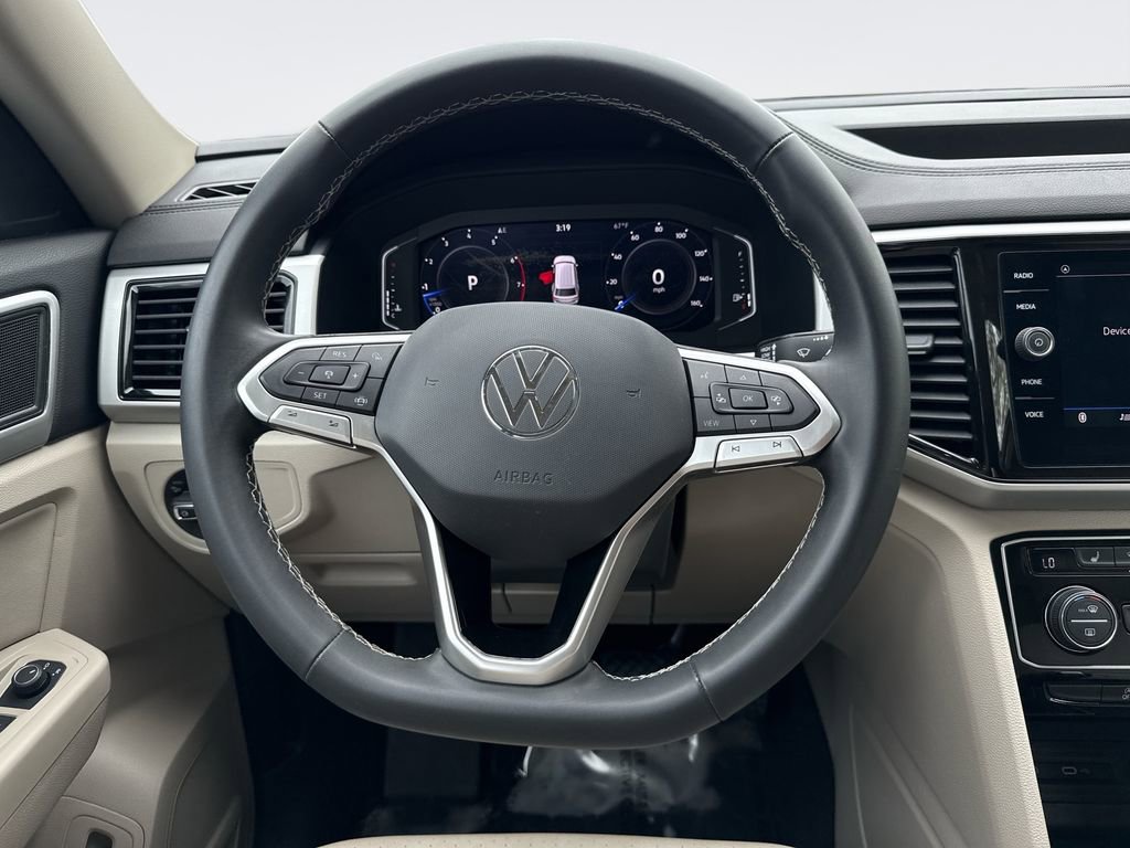 Used 2022 Volkswagen Atlas SE w/ Panoramic Sunroof Package image 11