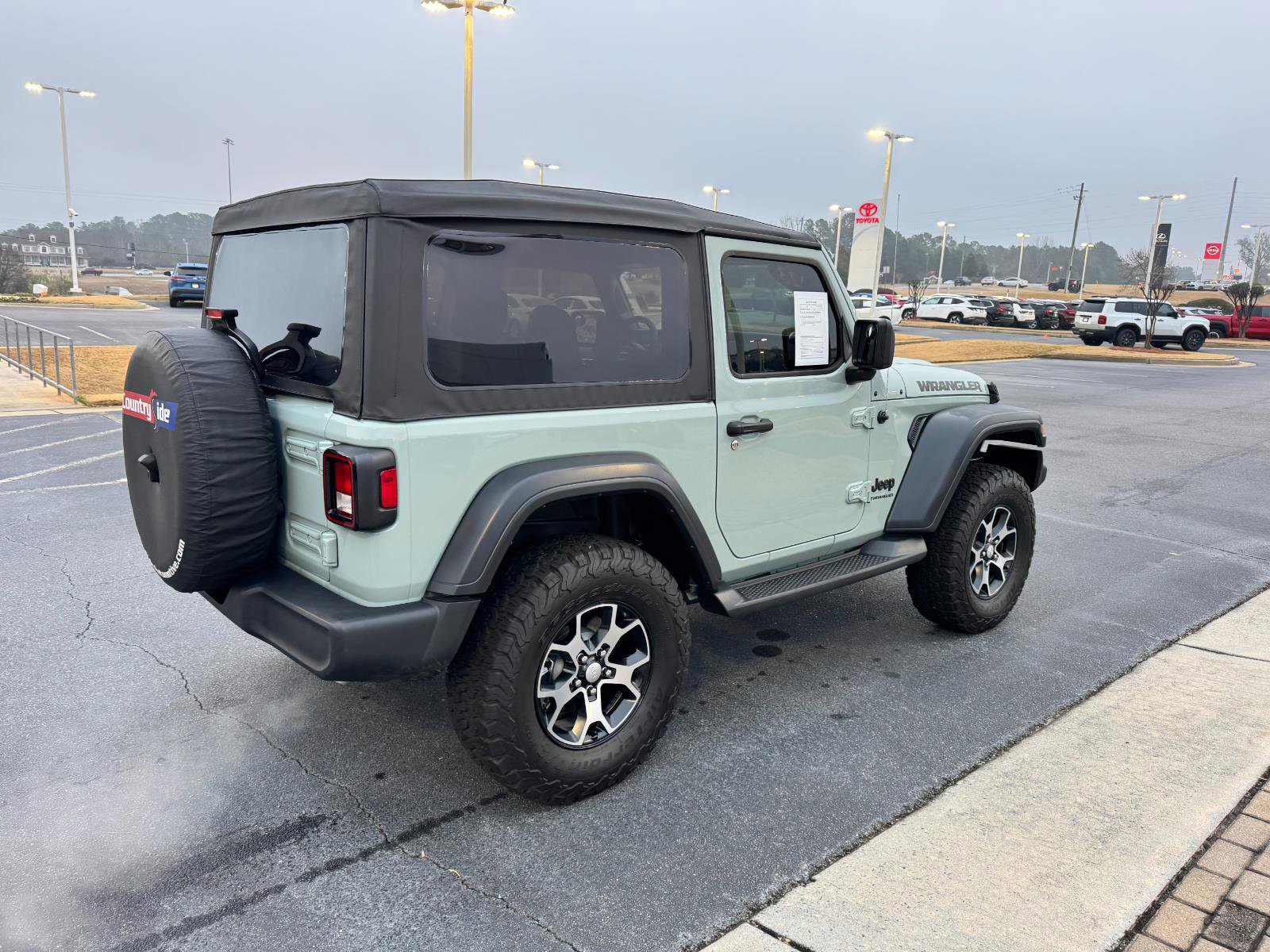 Used 2023 Jeep Wrangler Sport S image 5