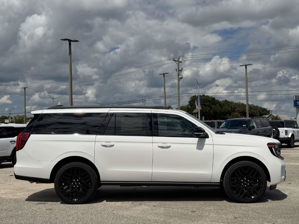 New 2027 Ford Expedition Max Platinum w/ Stealth Performance Package AWD/4WD image 5