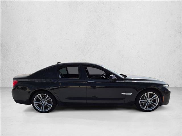 Used 2012 BMW 750i RWD image 4