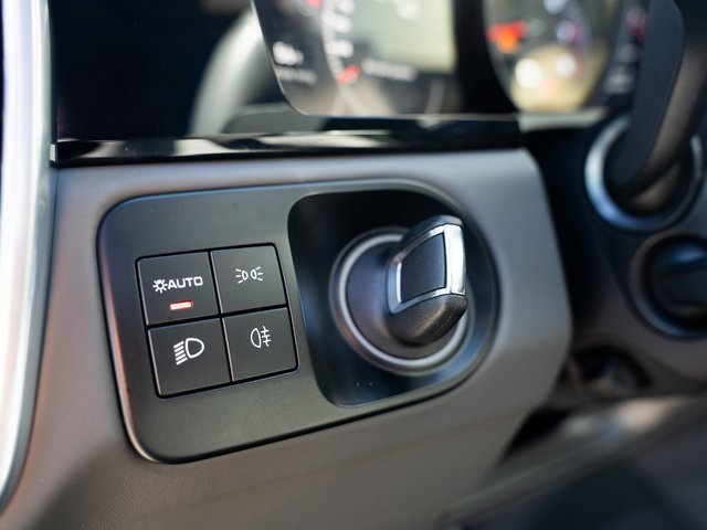 Certified 2022 Porsche Cayenne Turbo image 24