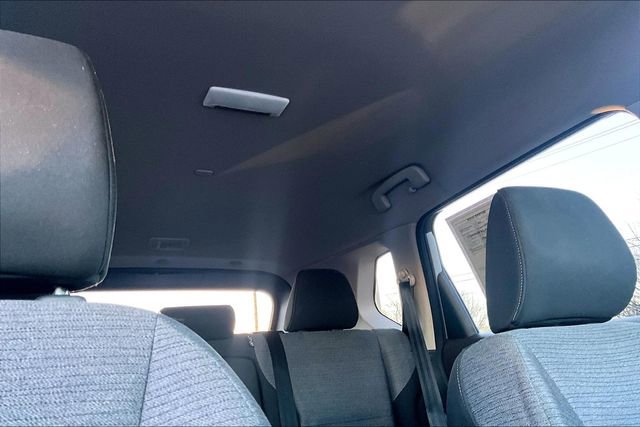 Used 2022 Nissan Rogue SV image 24