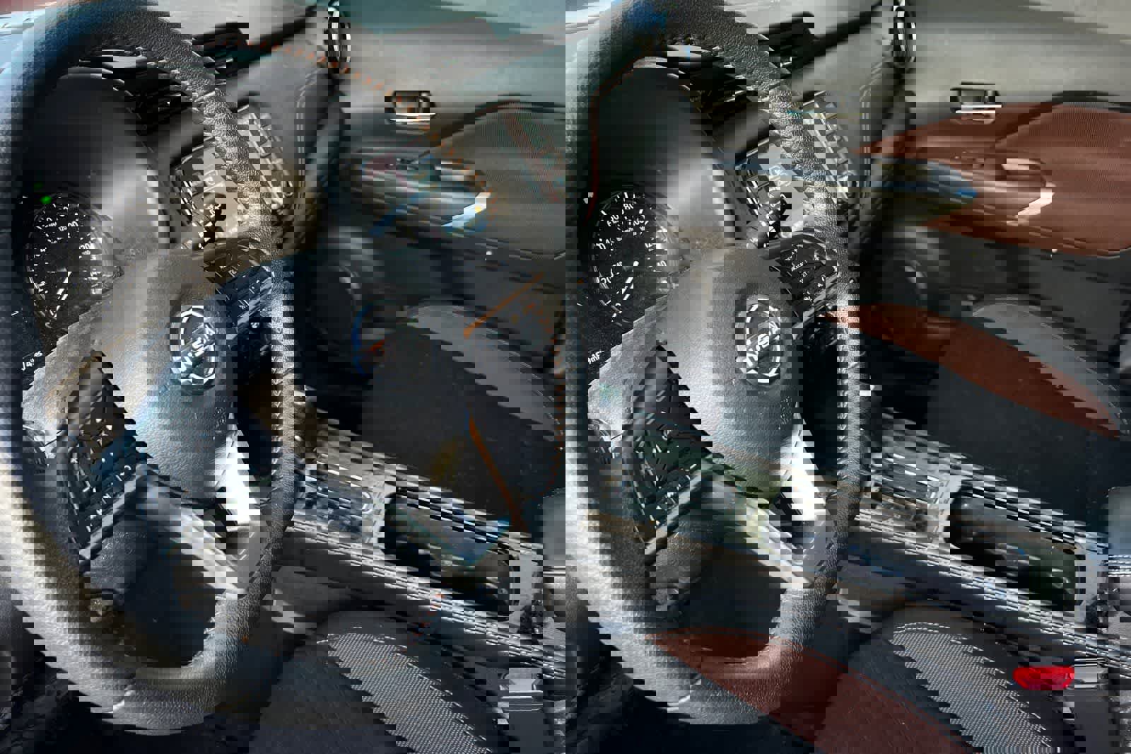 Used 2024 Nissan Kicks SR image 14