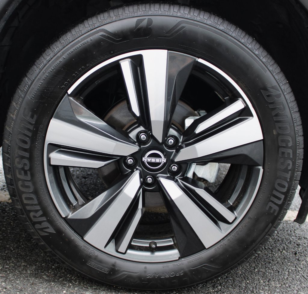 Certified 2022 Nissan Rogue Platinum w/ Head-Up Display Package image 11