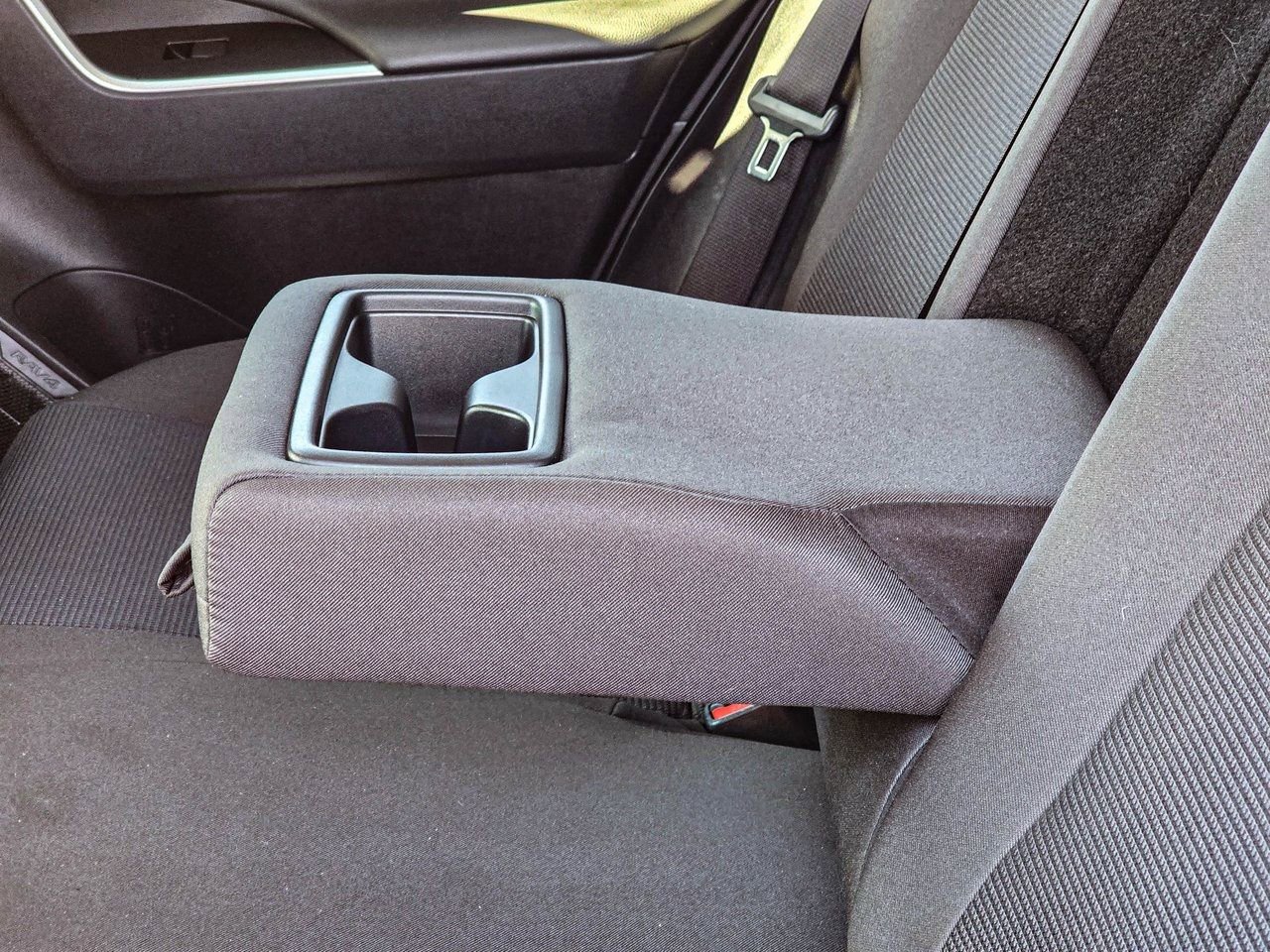 Used 2025 Toyota RAV4 LE image 29