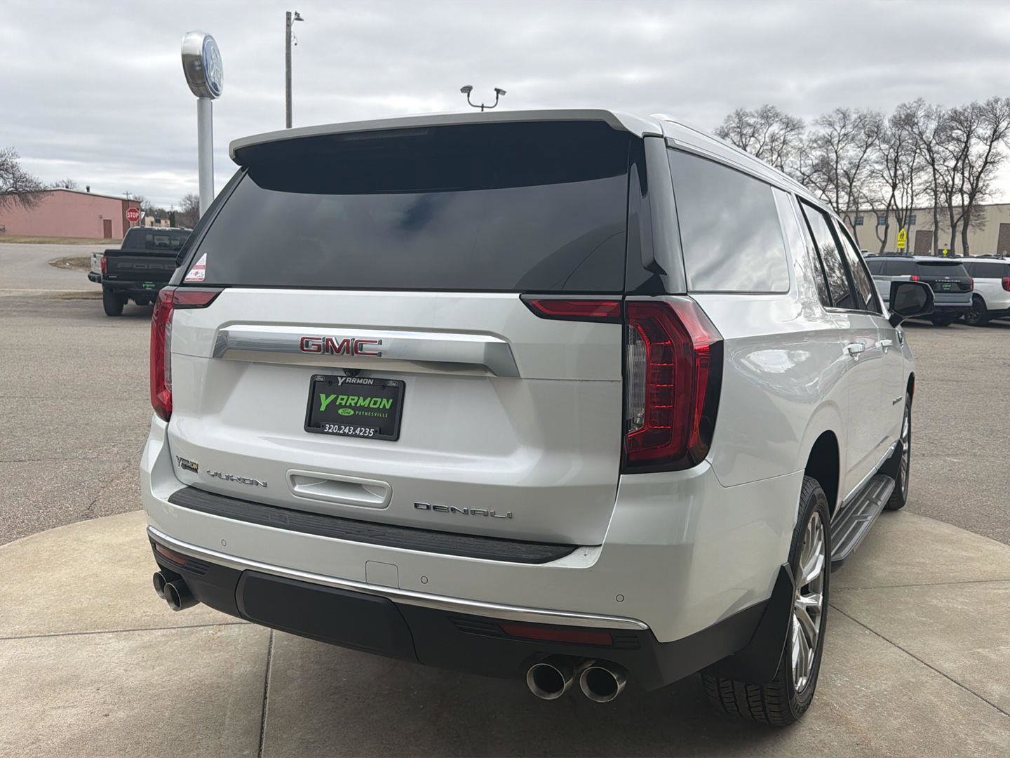 Used 2024 GMC Sierra 1500 AT4X image 4