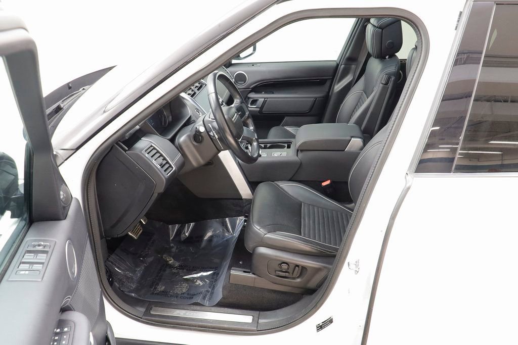 Used 2023 Land Rover Discovery HSE R-Dynamic image 6