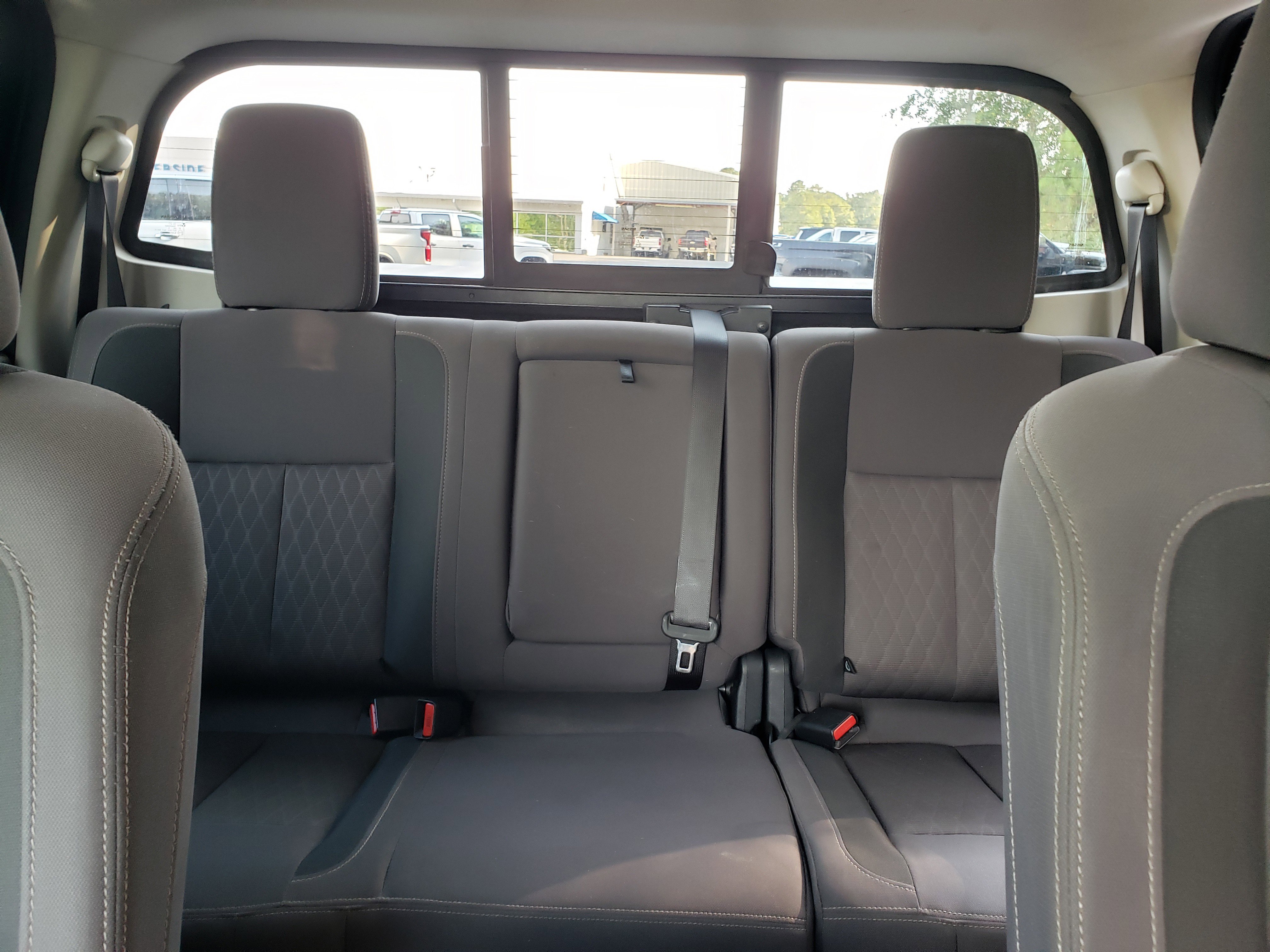 Used 2021 Nissan Titan SV w/ SV Convenience Package image 27