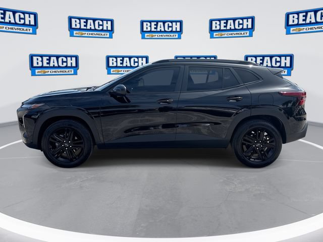Used 2025 Chevrolet Trax ACTIV w/ Sunroof Package FWD image 5