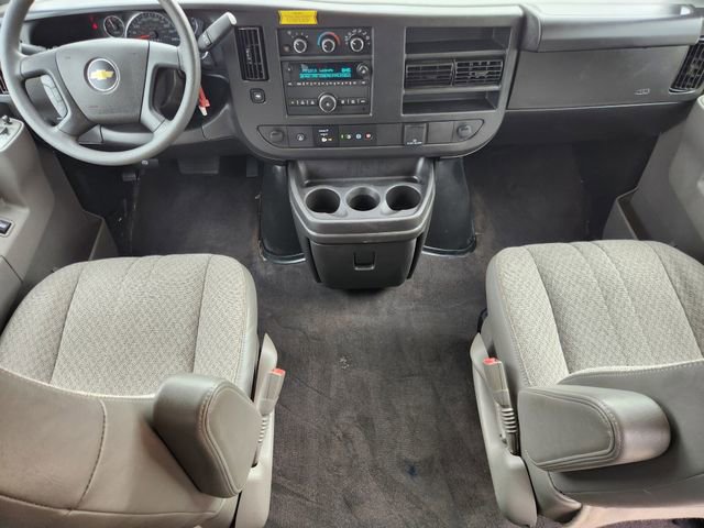 Used 2025 Chevrolet Express 3500 LS RWD image 28