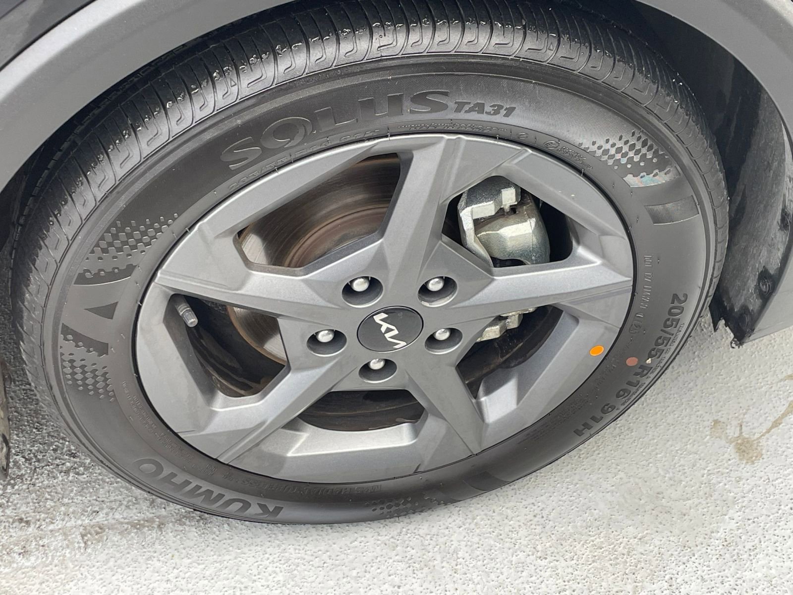 Used 2025 Kia K4 LXS image 29