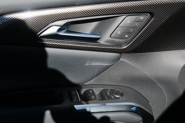 New 2026 Chevrolet Traverse High Country image 13