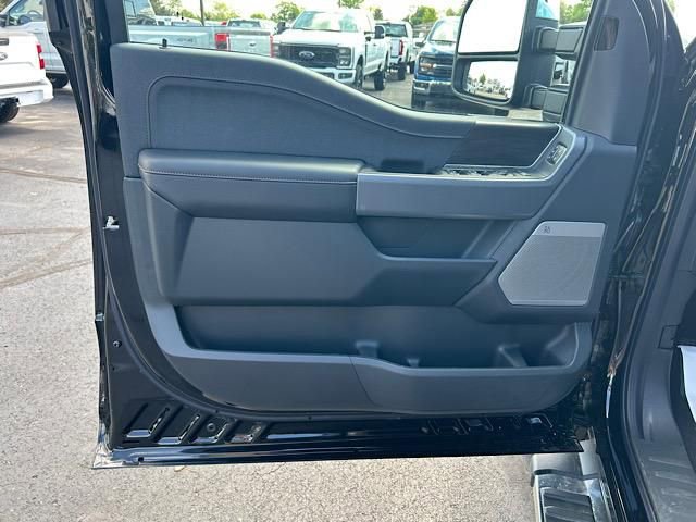 New 2025 Ford F150 Lariat w/ Equipment Group 502A High image 17