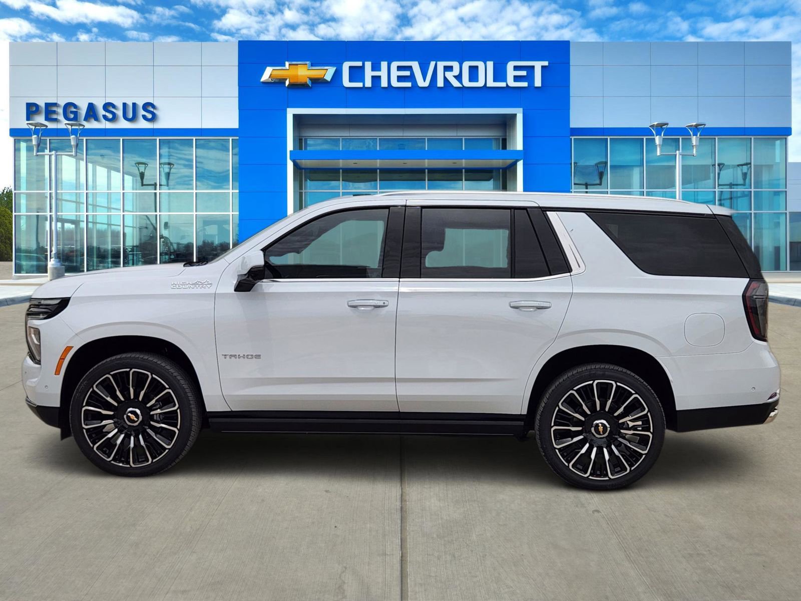 New 2026 Chevrolet Tahoe High Country AWD/4WD image 3