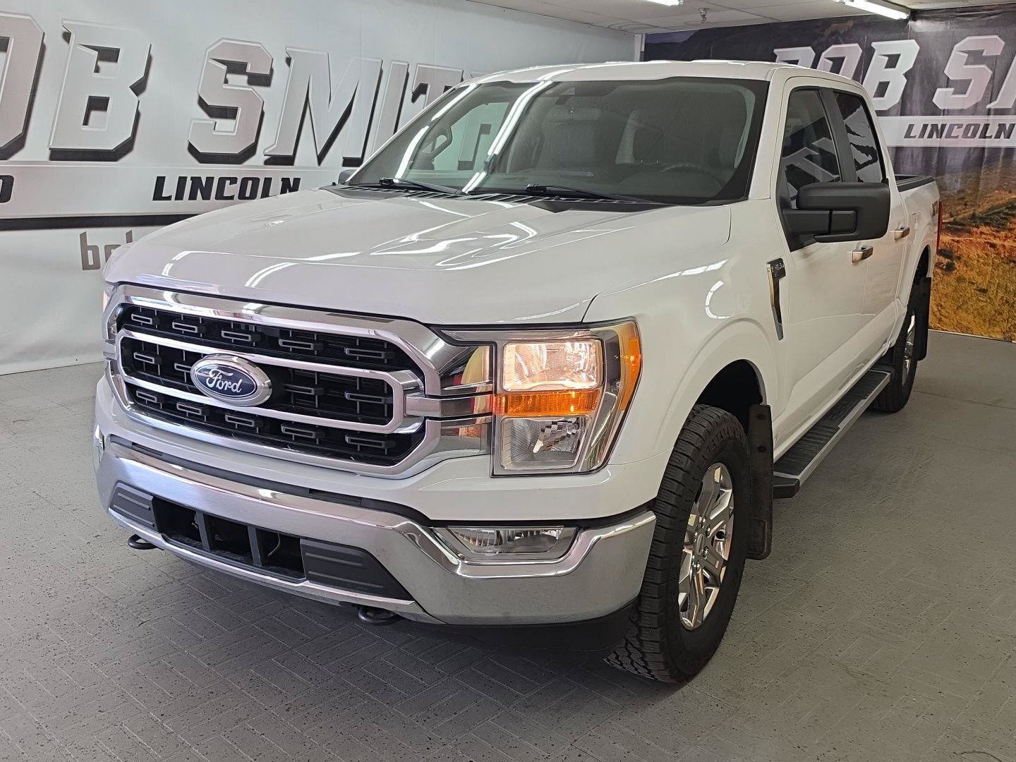Used 2022 Ford F150 XLT w/ XTR Package AWD/4WD image 16